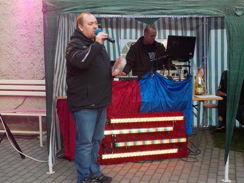 DJ Mike ist für die Musik beim Bikertreffen 2017 in Mötzlich zuständig