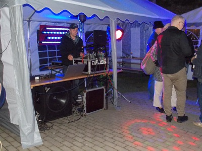 DJ Mike beim Mötzlicher Eichbaumfest