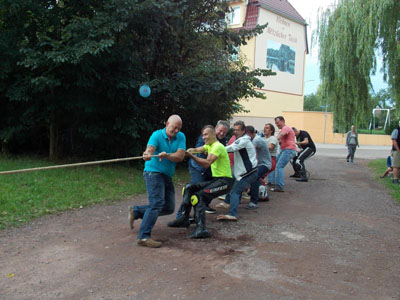 Teichfest 2016 Tauziehen Gruppe Sonne hat gewonnen