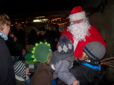 Weihnachtsmann auf dem Mötzlicher Weihnachtsmarkt